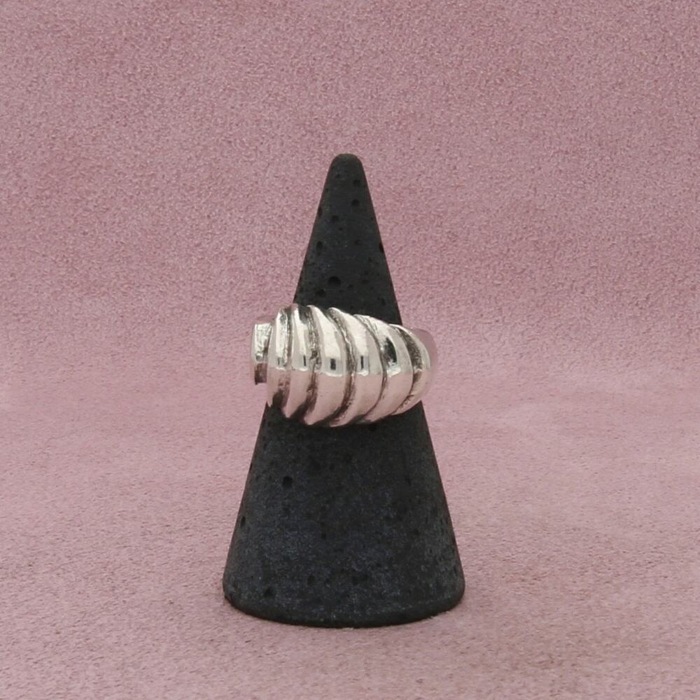 ⚡clearance⚡ mexico sterling silver vintage chunky scalloped dome ring size 5.5